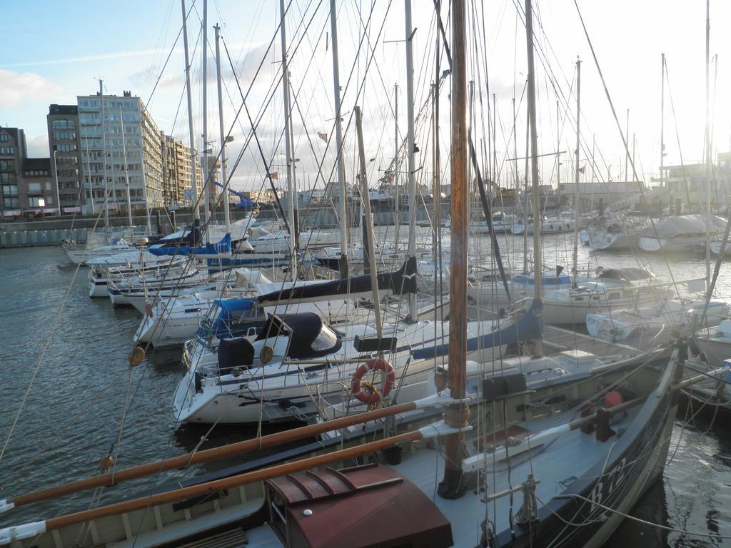 Apartment Havenzicht Blankenberge Rum bild